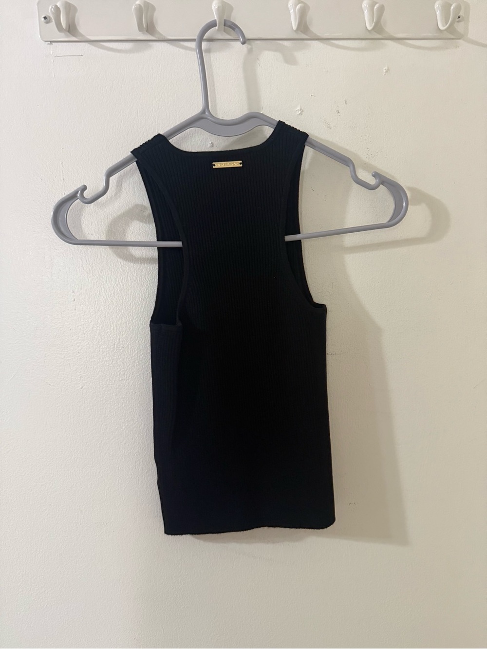 Sleeveless Ribbed Tank Top - Black